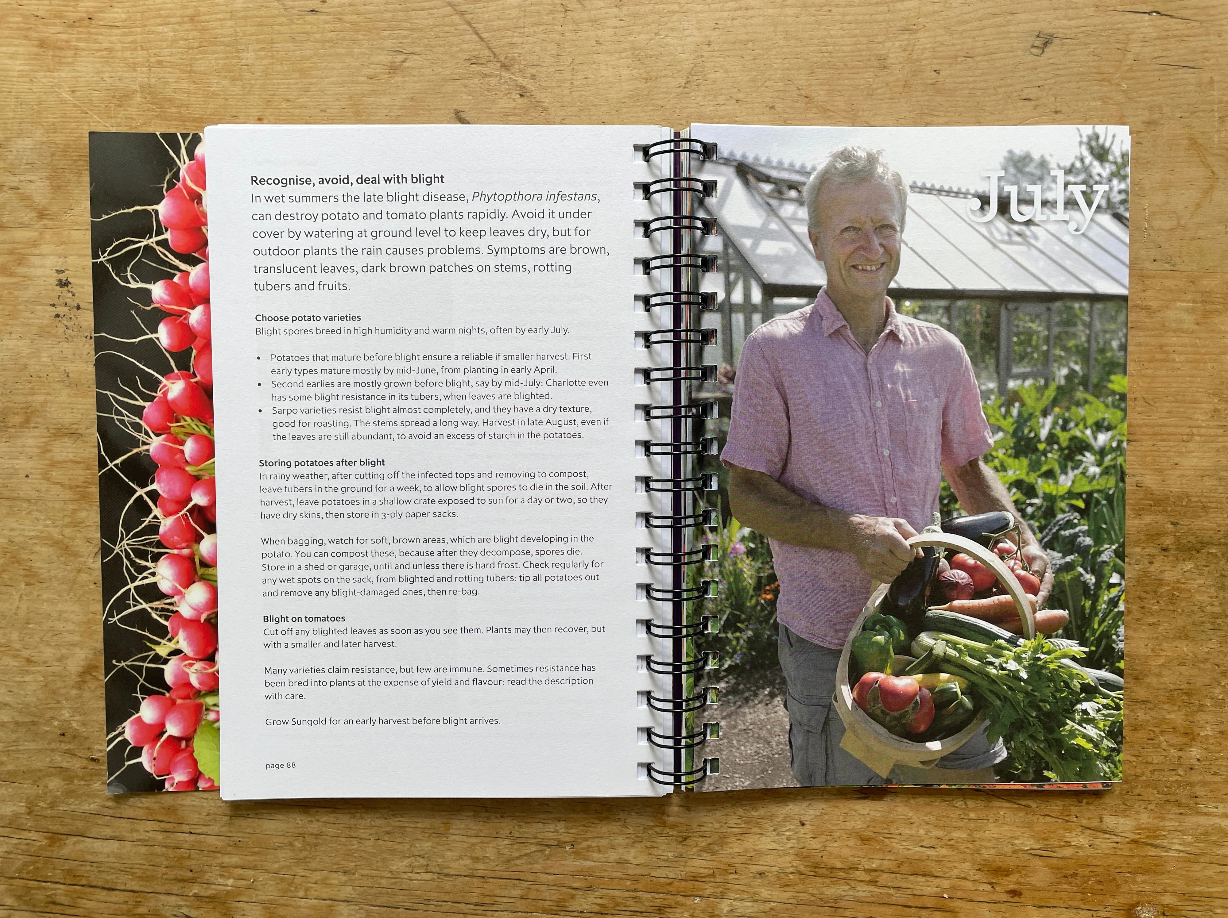 Charles Dowding's Vegetable Garden Diary: No Dig, Healthy Soil, Fewer Weeds - Image 3